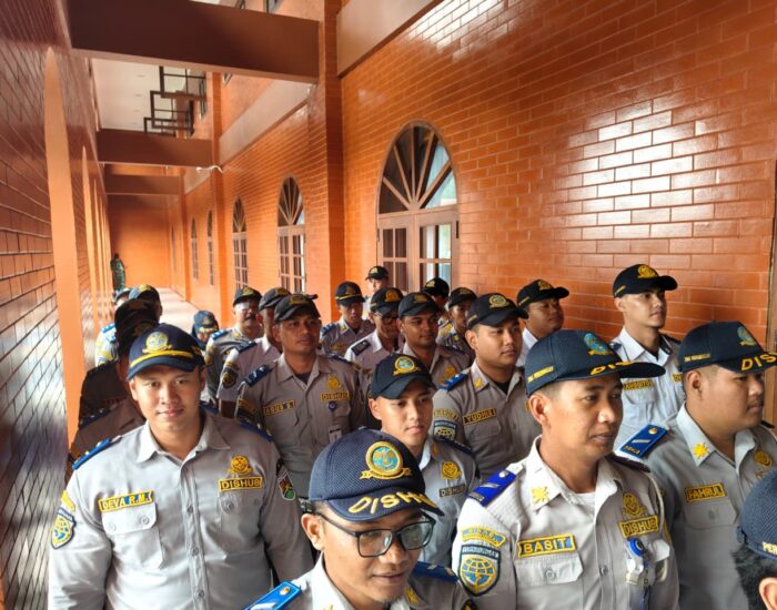 Dishub Kota Magelang Lakukan Pengaturan Lalu Lintas dan Penertiban Parkir Steril di Jalan Gatot Soebroto untuk Kegiatan Wisuda Prajurit AKMIL & AKPOL