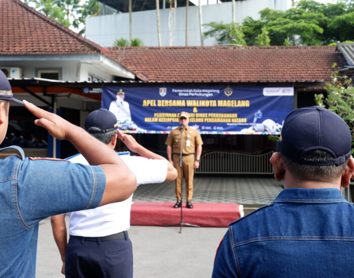 Wali Kota Magelang Pimpin Apel Pagi di Dinas Perhubungan, Tekankan Kesiapsiagaan Menghadapi Libur Nataru 2025/2026